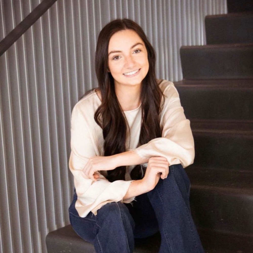 Meet your Posher, Kayla